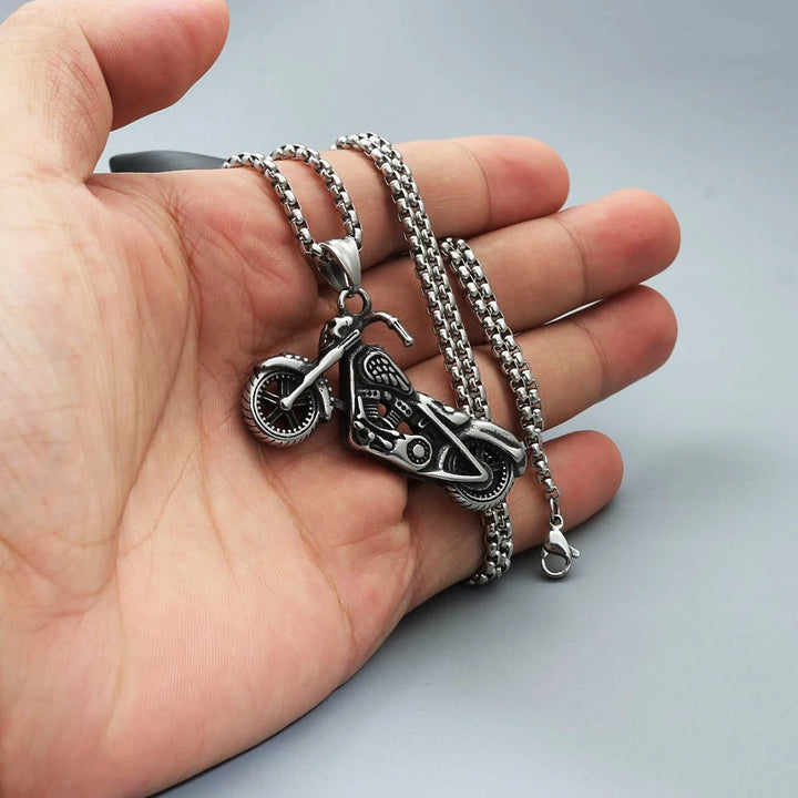 Soul Rider: The Ultimate Biker Skull Pendant for Fearless Souls!