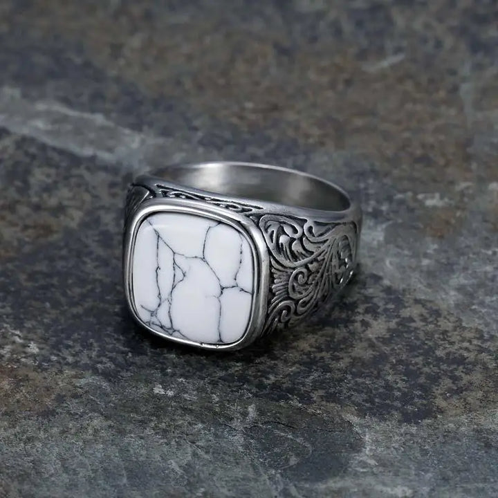 Square It Up: The Vintage Ring That’s Totally On Point!