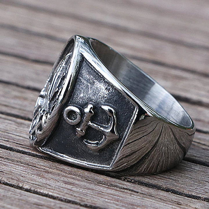 Sailor's Pride: The Ultimate Viking Pirate Ring for Adventurous Souls!