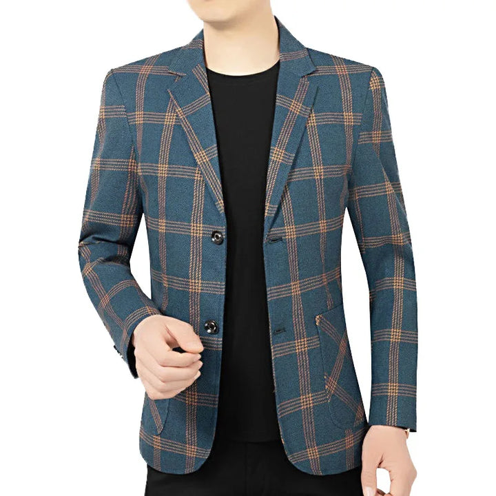 Plaid Perfection: The Lightweight Business-Casual Blazer