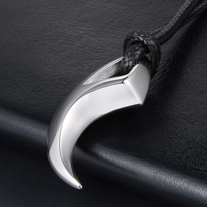 Toothy Triumph: The Wolf Tooth Pendant for Fierce Fashion!