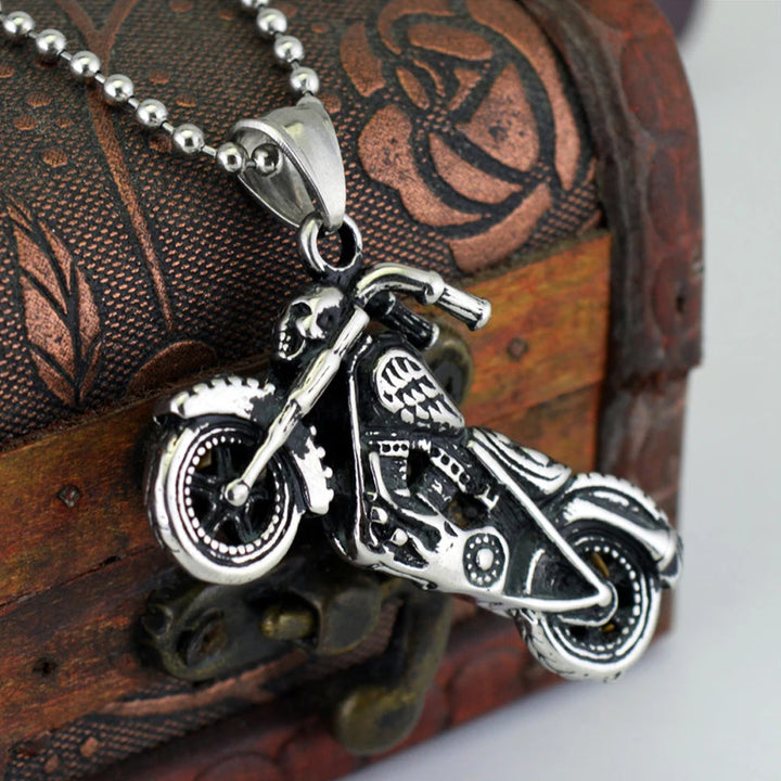 Soul Rider: The Ultimate Biker Skull Pendant for Fearless Souls!