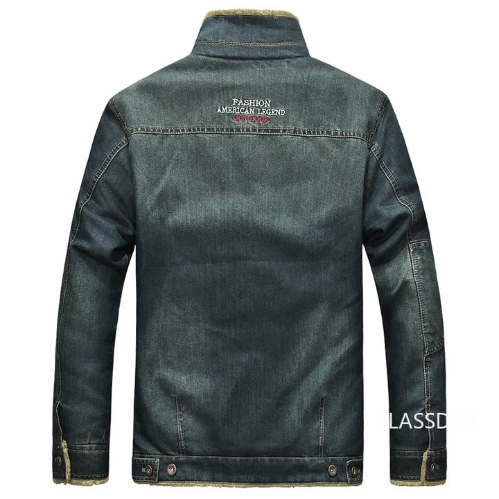 Cozy Cool: Fleece-Lined Denim Jacket – Stay Warm, Look Sharp!