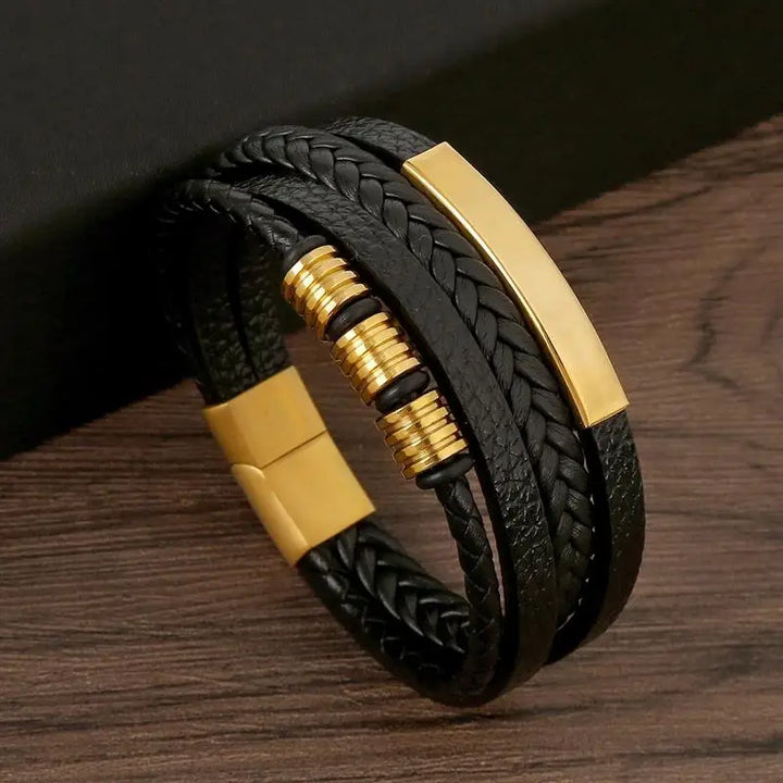 The Ultimate Arm Candy: Hand-Woven Leather Bracelet for the Modern Man!